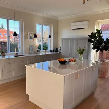 Lägenhet Big Private House 15min From Copenhagen *
